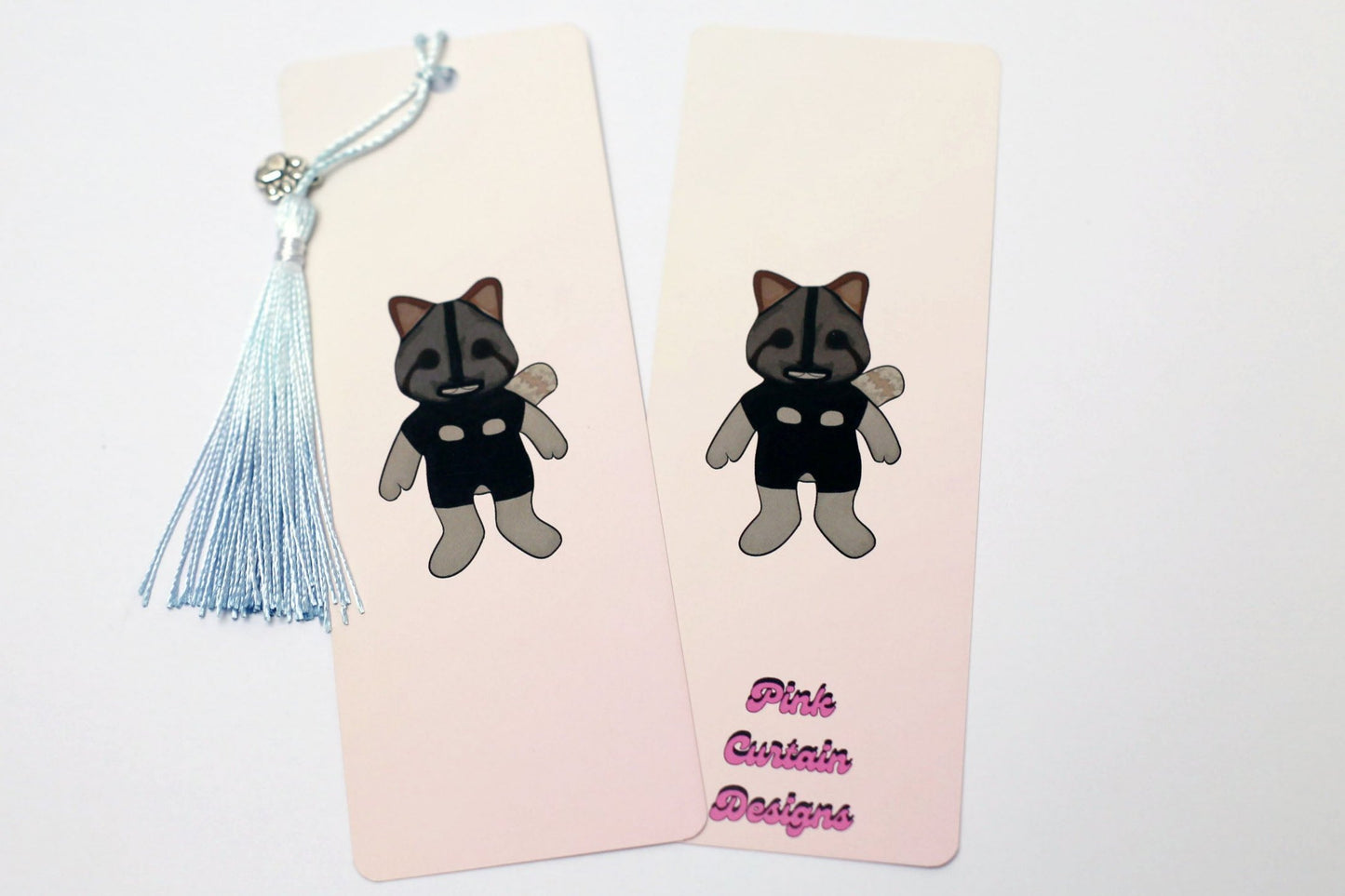 Günter Raccoon FetPet tassel bookmark